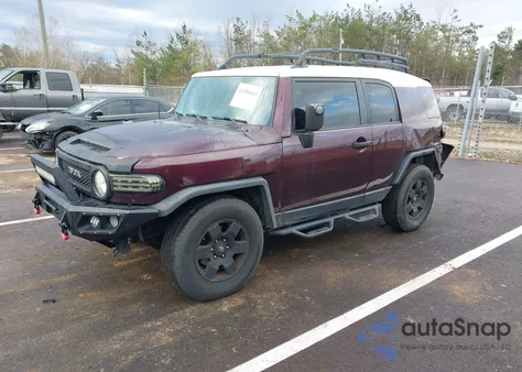 2007 Toyota Fj Cruiser z USA, uszkodzony, nr VIN JTEZU11F470012596